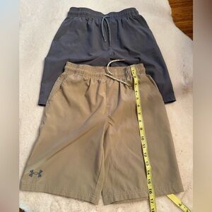 Under Armour Kids Quick Dry Shorts in Tan and Gray - Youth Medium - Like New
